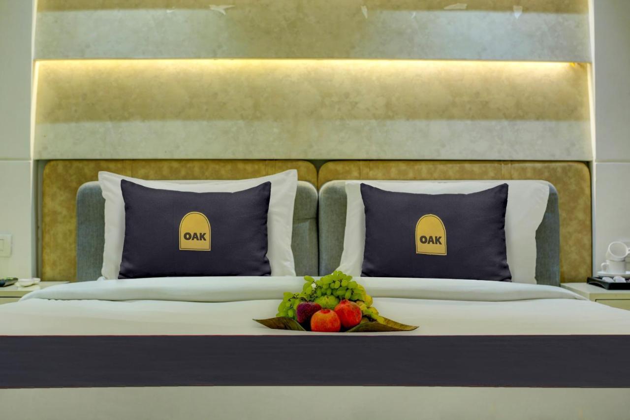 Townhouse Oak Hotel Dev Palace Delhi  Exterior photo